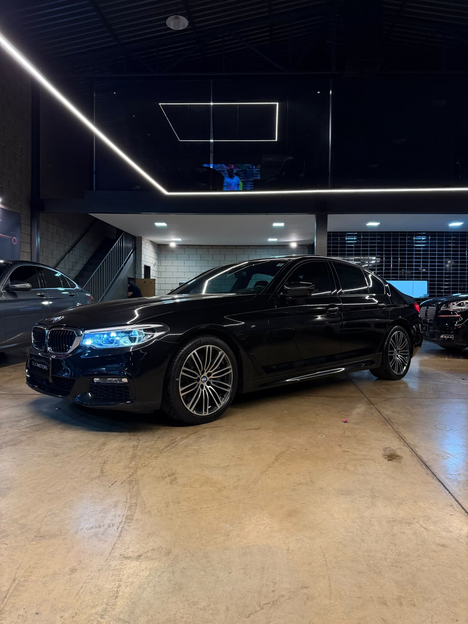 BMW 540i à venda na DUO MOTORS