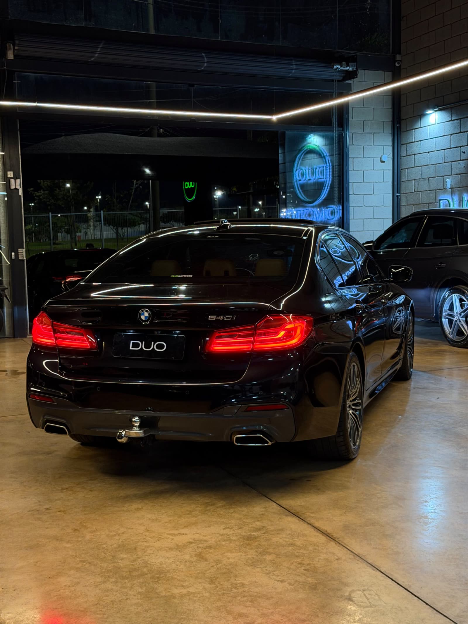 Ver a foto 4 do BMW 540i