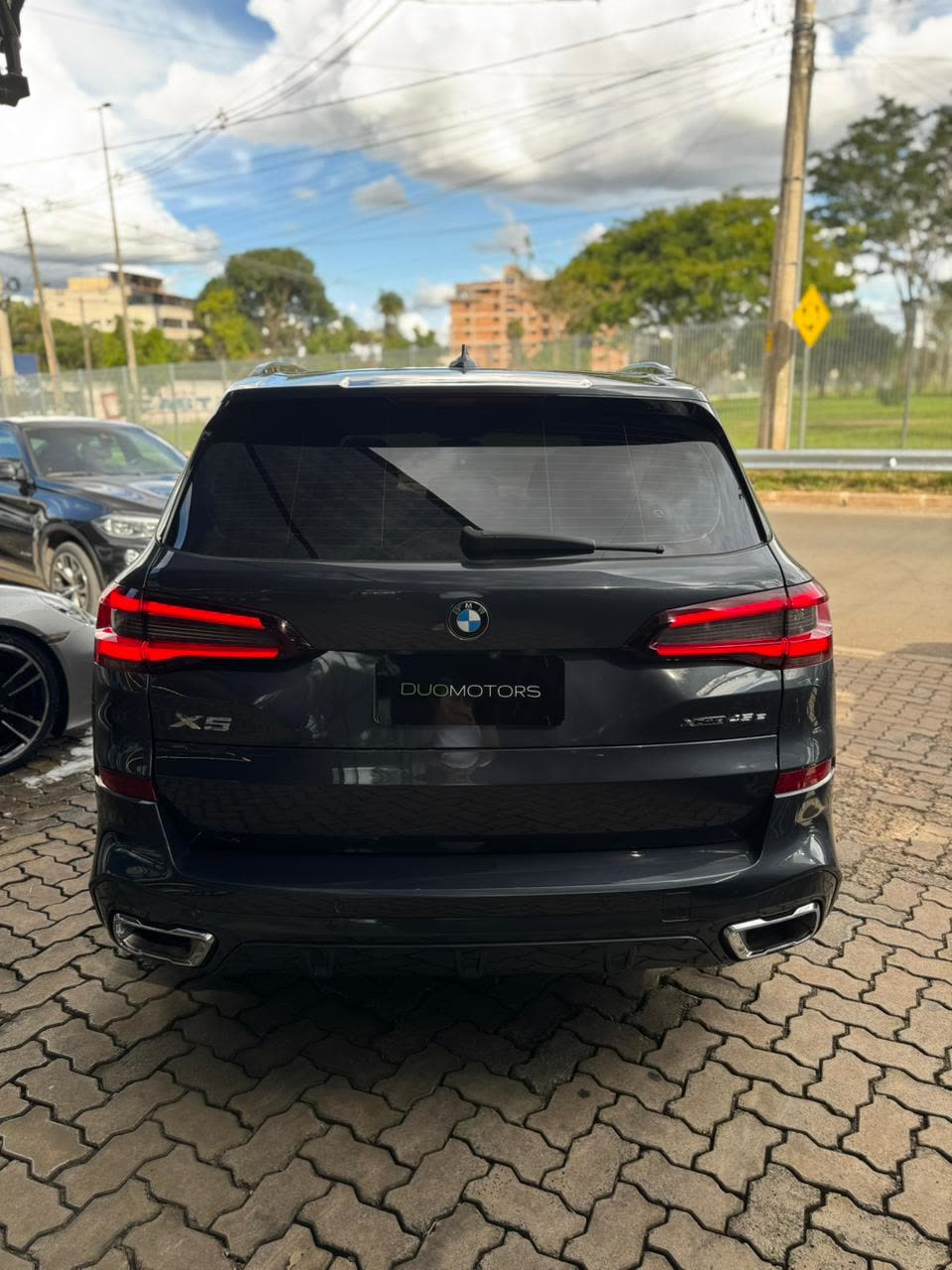Ver a foto 3 do BMW X5 45e Drive M Sport