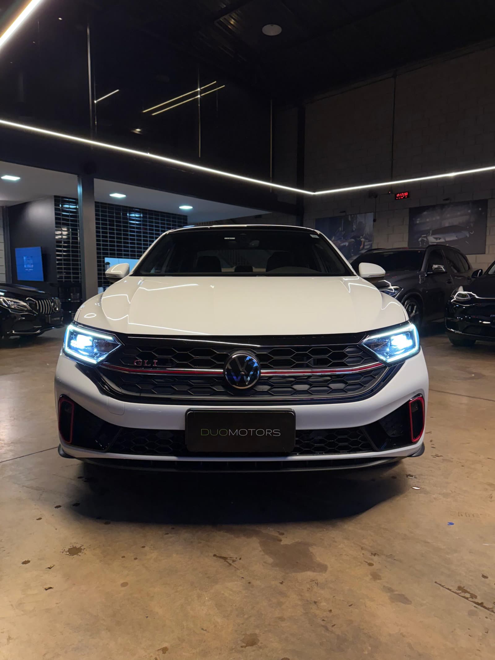 Ver a foto 3 do VOLKSWAGEN Jetta GLI