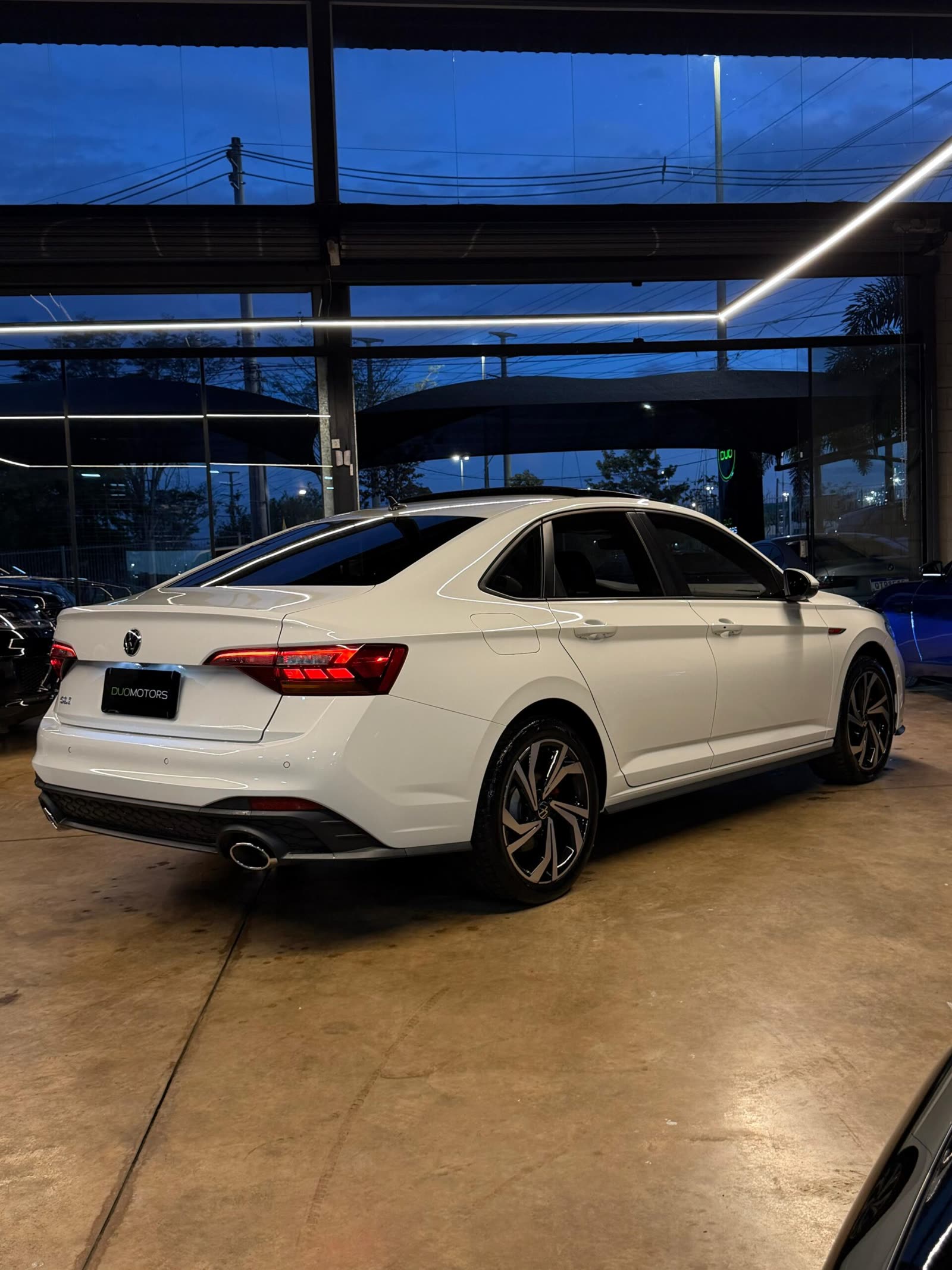 Ver a foto 4 do VOLKSWAGEN Jetta GLI