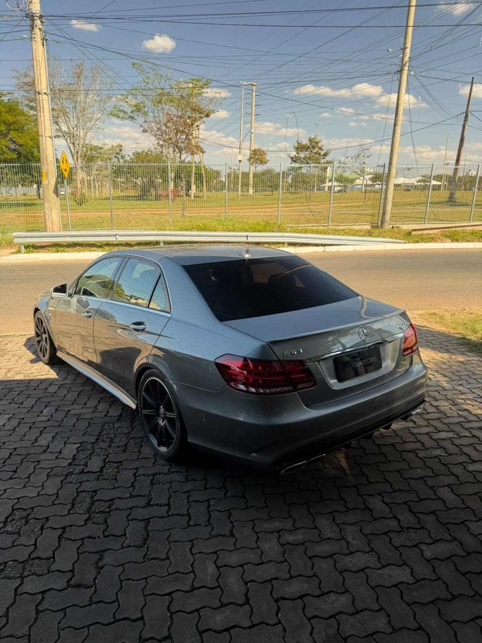 Ver a foto 5 do MERCEDES-BENZ E63 AMG